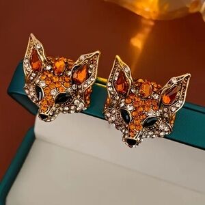 Set Elegant Fox Stud Earrings with Sparkling Rhinestones